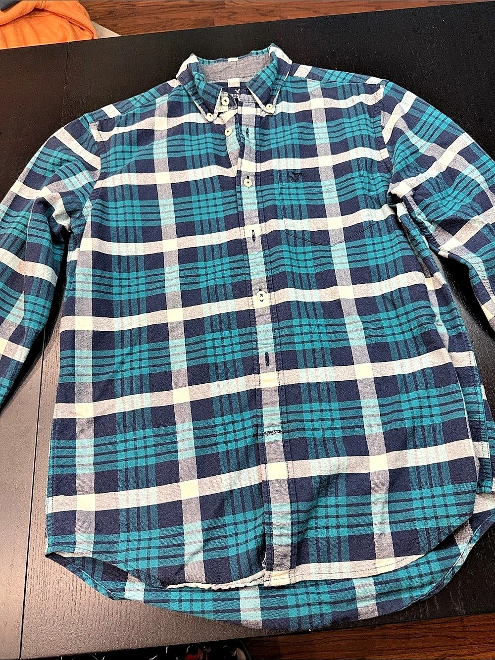 American Eagle Outfitters Classic Fit Plaid Button Down in Blue & Green Size
